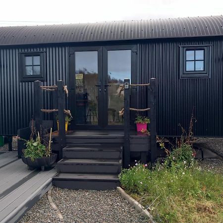 Delightful Shepherds Hut เวสต์พอร์ต ภายนอก รูปภาพ